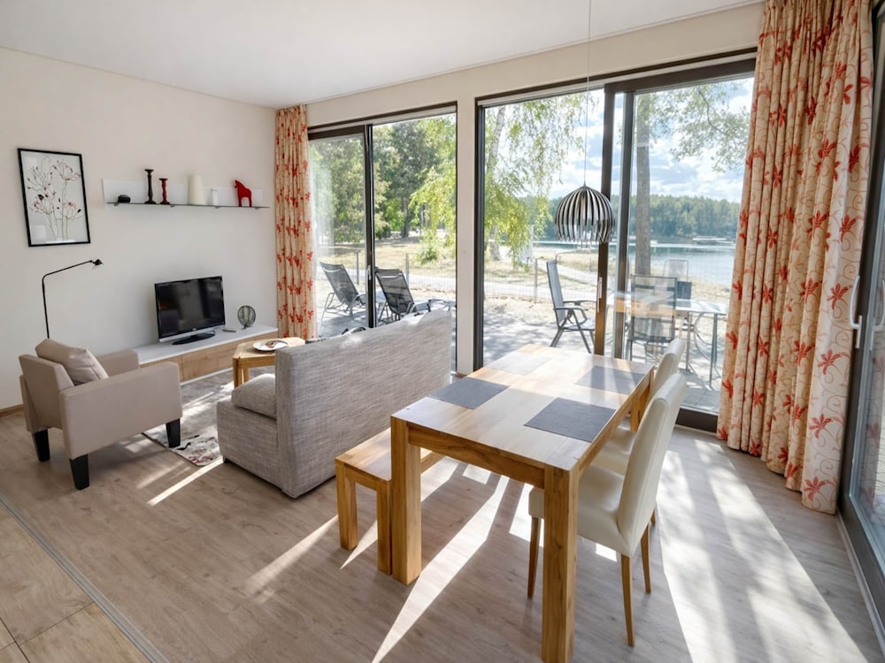 Bernsteinsee Homes and Ferien Beach House 2