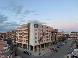 Lyron Hostel