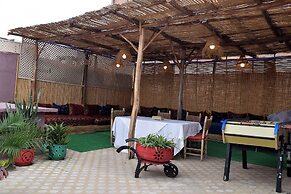 Lyron Hostel