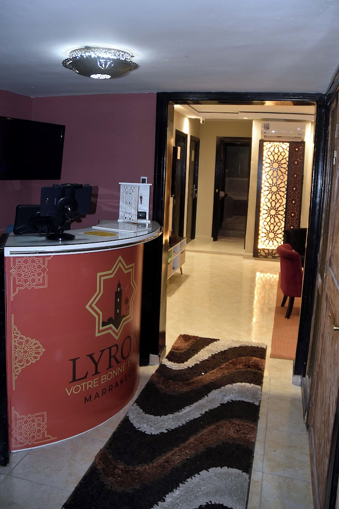 Lyron Hostel