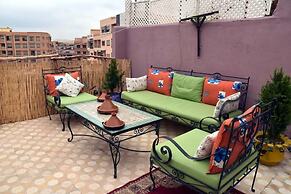Lyron Hostel