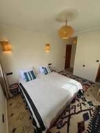 Atlas Walnut Hotel