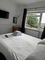 Cottage Court Hotel