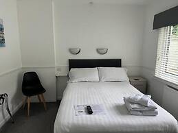 Cottage Court Hotel
