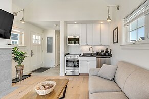 Mtn Views + Resort Perks: Cozy Cottage in Thornton