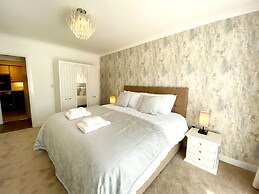 Ockendon House Apartment B