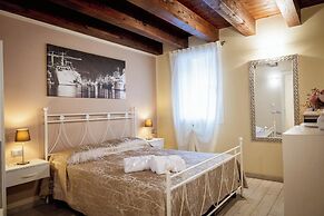 Piccola Venezia Room