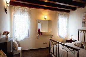 Piccola Venezia Room