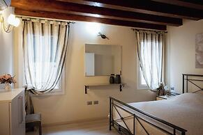 Piccola Venezia Room
