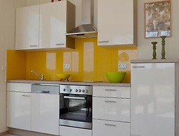 Bernsteinsee Homes and Ferien Beach House