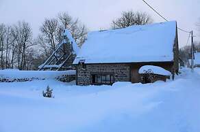 Rustic Mont-dore Family Cottage