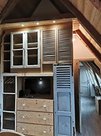 Rustic Mont-dore Family Cottage
