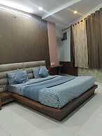 HOTEL DYNA INN