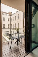 Kings Yard by Nestor