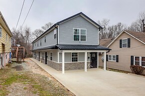 Close to Downtown Ashland! Convenient Suite