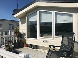 Lido Beach Holiday Park - Holiday Accommodation 7253