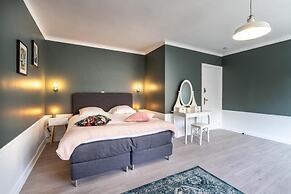 The Rose Suites