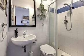 Casine Apartment by Mamo Florence