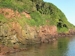 Quay Sands, Hope Cove