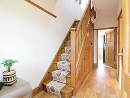 5 Wallace Road