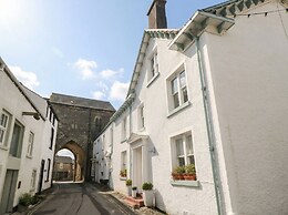 Flat 4 Tower House