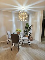 Faro Modern by Homing