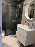Faro Modern by Homing