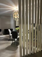 Faro Modern by Homing