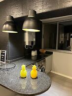 Faro Modern by Homing