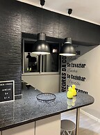 Faro Modern by Homing