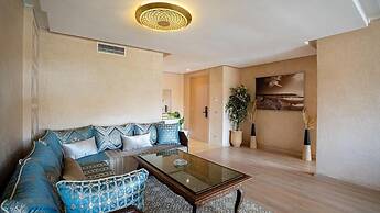 Elegant Apartment with Panoramic View
