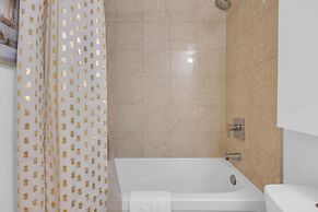 The York Downtown Suites