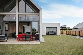 Architect-designed Villa With sea View