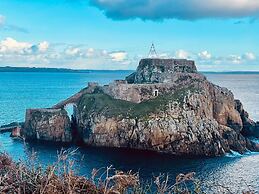 100m From the Sandy Beach in Plougonvelin