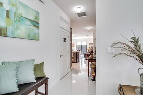 Easy Park & University Access! Family Miami Escape