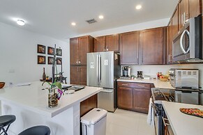 Easy Park & University Access! Family Miami Escape