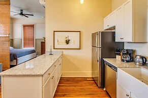 Walk to Shops & Restaurants! Dtwn Florence Unit