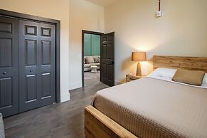 Walkable Couples Retreat in Downtown Florence