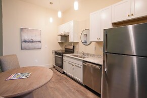 Walkable Couples Retreat in Downtown Florence