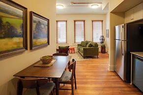 Great for Med Professionals! Dtwn Florence Condo