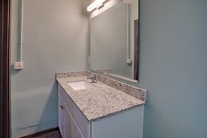 Great for Med Professionals! Dtwn Florence Condo