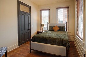 Great for Med Professionals! Dtwn Florence Condo