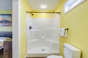 Explore Downtown Ashland! Cozy + New Apartment