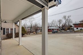 Explore Downtown Ashland! Cozy + New Apartment
