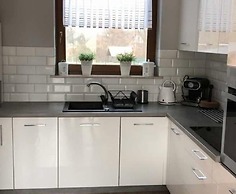 Holiday Home, Large Garden With Gazebo, Playground