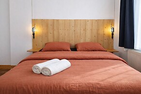 La Maison Fives