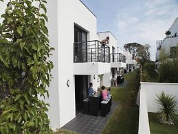 Villa in Anglet Between Ocean, Forests