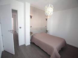 Villa in Anglet Between Ocean, Forests