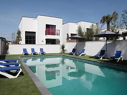 Villa in Anglet Between Ocean, Forests