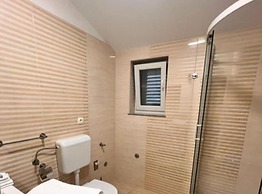 Beachfront Apartment Live
